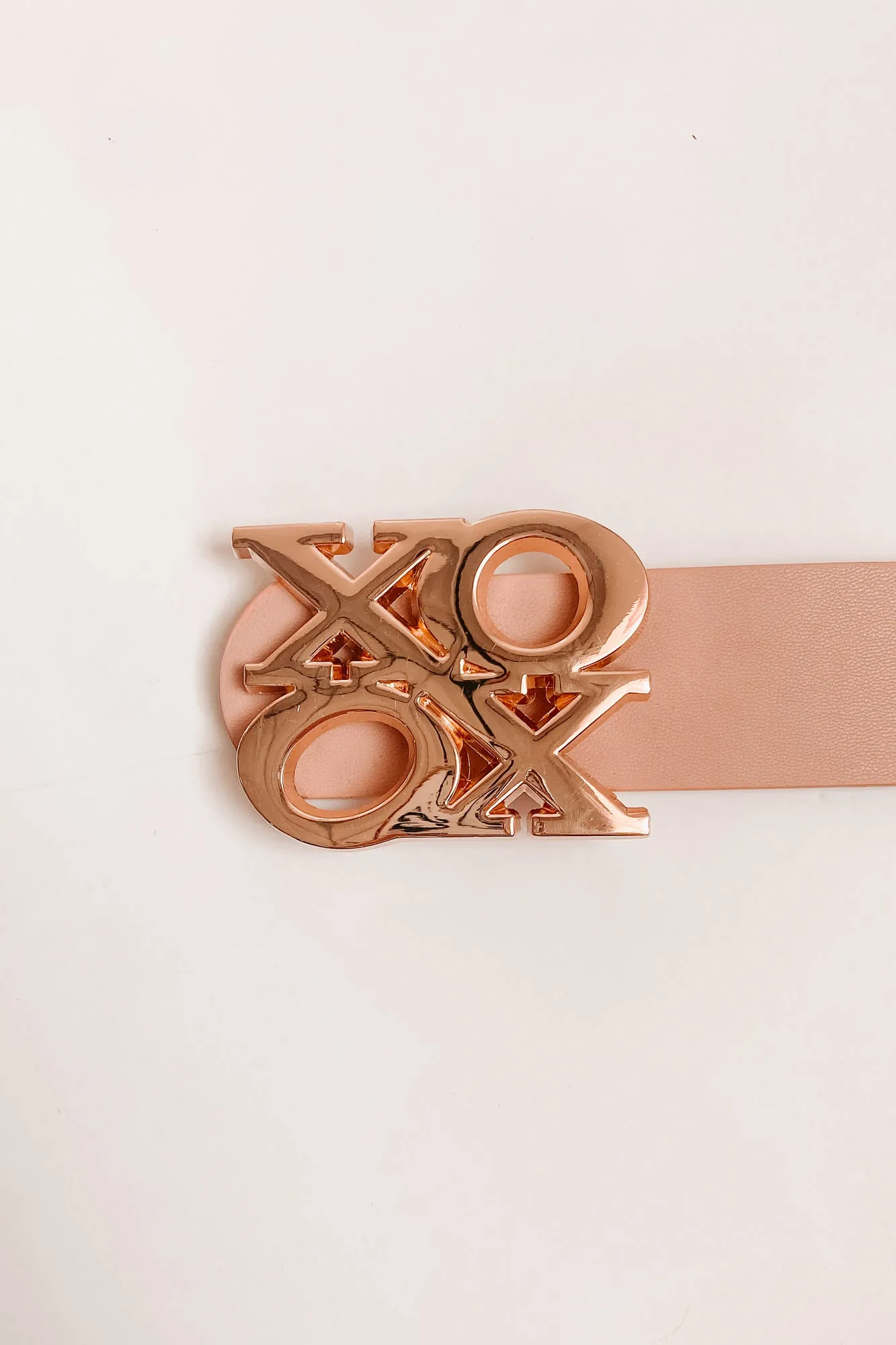 Genuinely Happy Faux Leather "XOXO" Buckled Belt (Blush)
