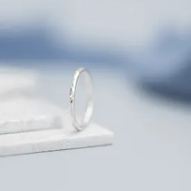 LINA Hammered Sterling Silver Ring Band - Bright