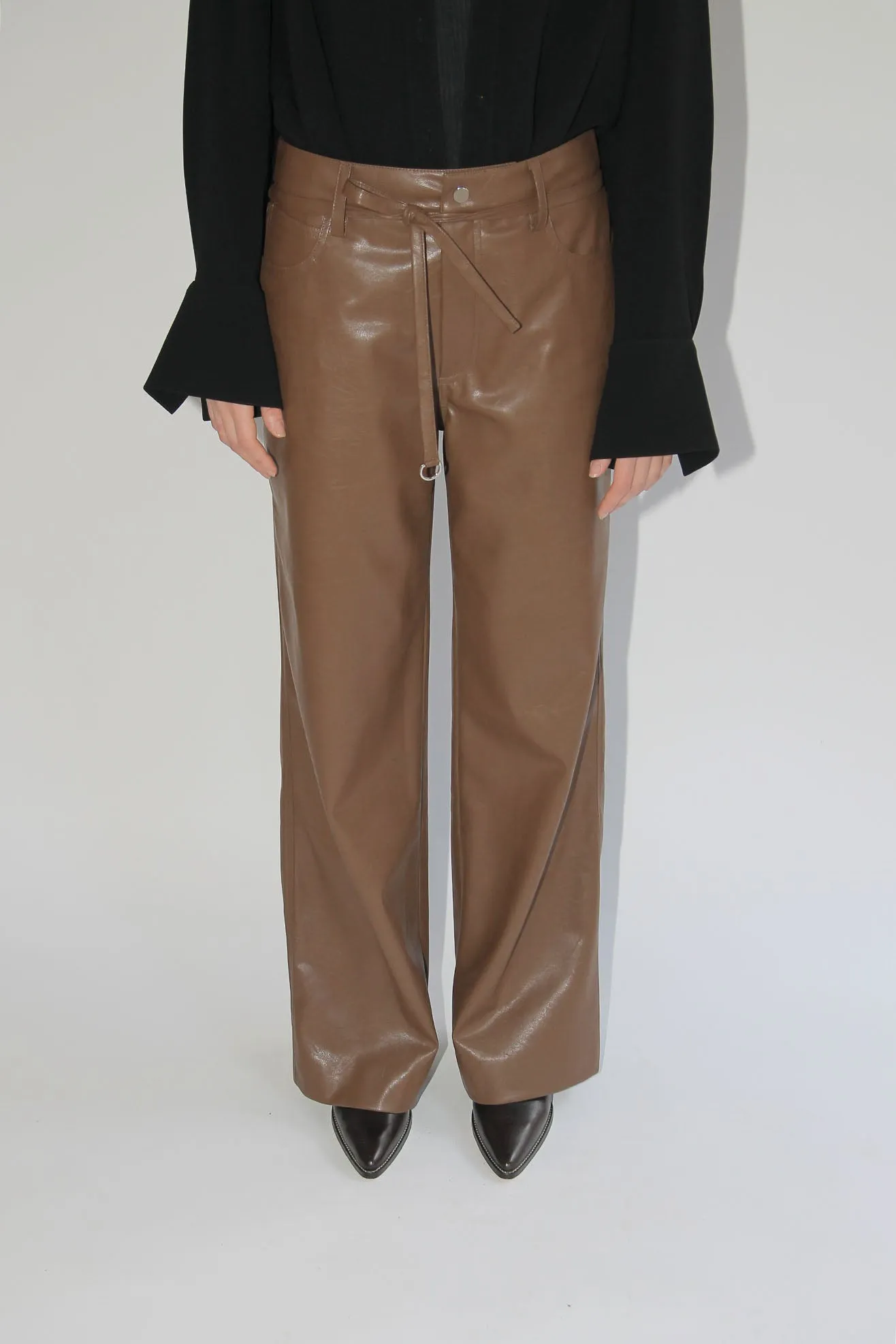 MR. LARKIN, Betty Faux Leather Pant, Bark