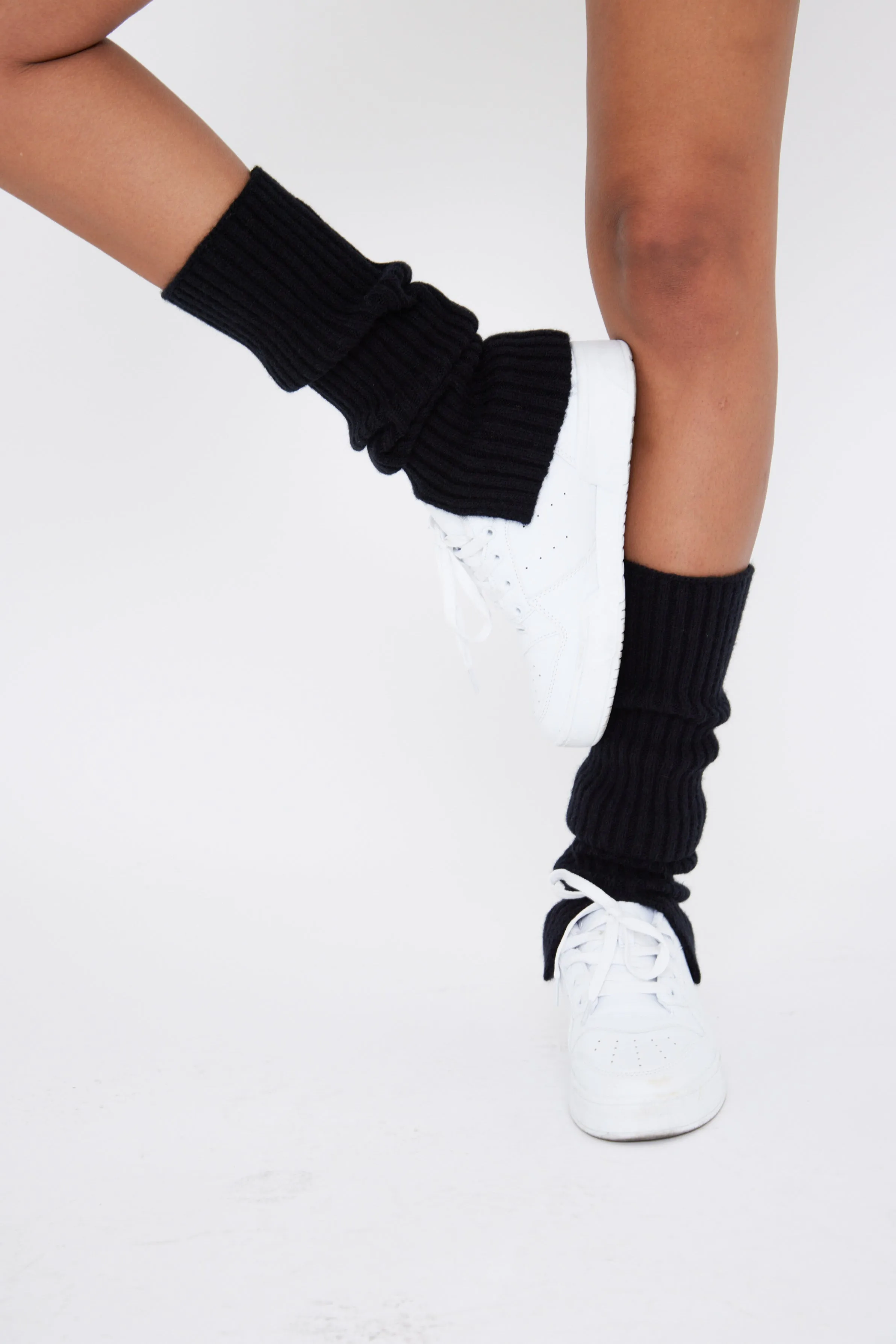 Ribbed Knitted Leg Warmers with Slits in Black